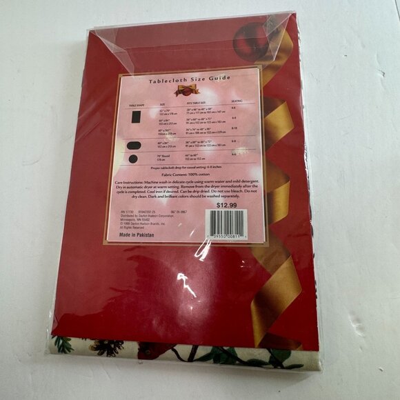 Christmas Audubon Tablecloth Bird And Holly Pattern 70 Inch Round New in Package - Picture 5 of 5